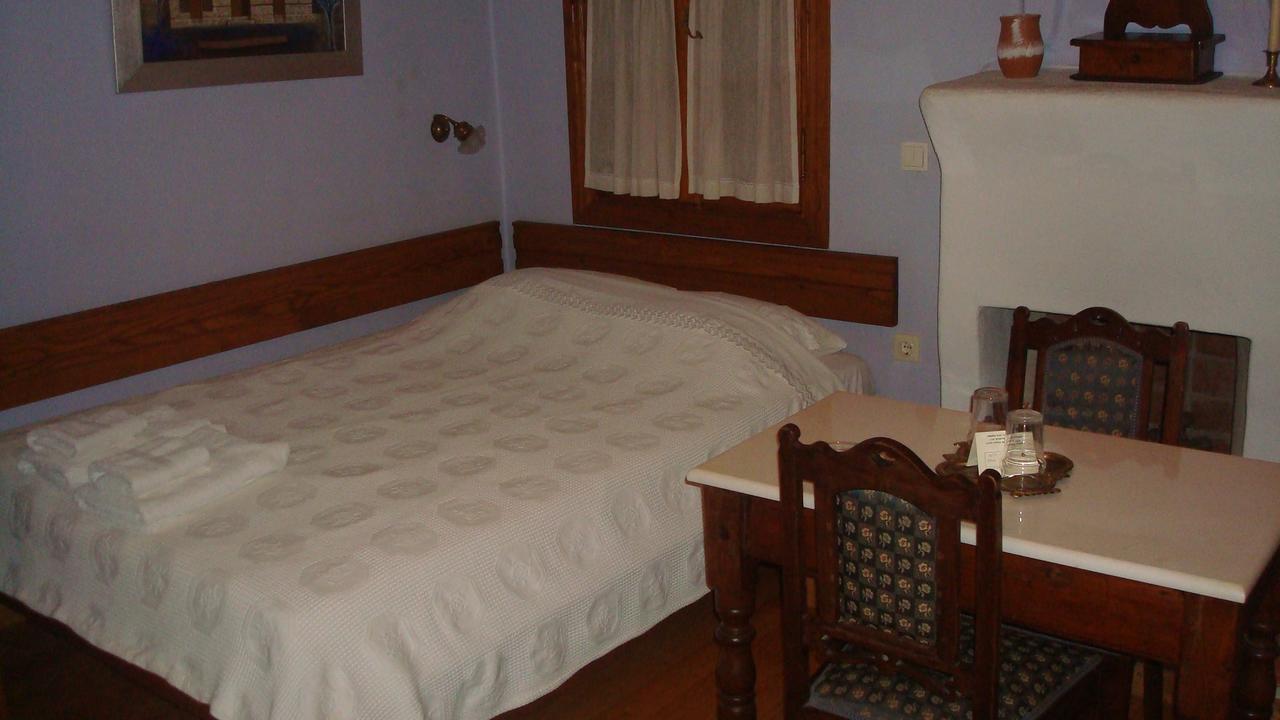 Oikia Alexandrou Traditional Inn Arnaía Exteriér fotografie