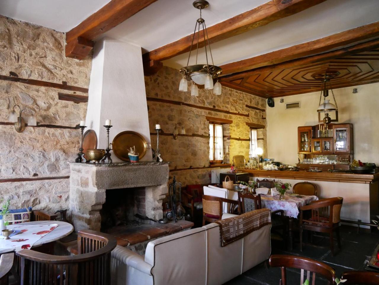 Oikia Alexandrou Traditional Inn Arnaía Exteriér fotografie