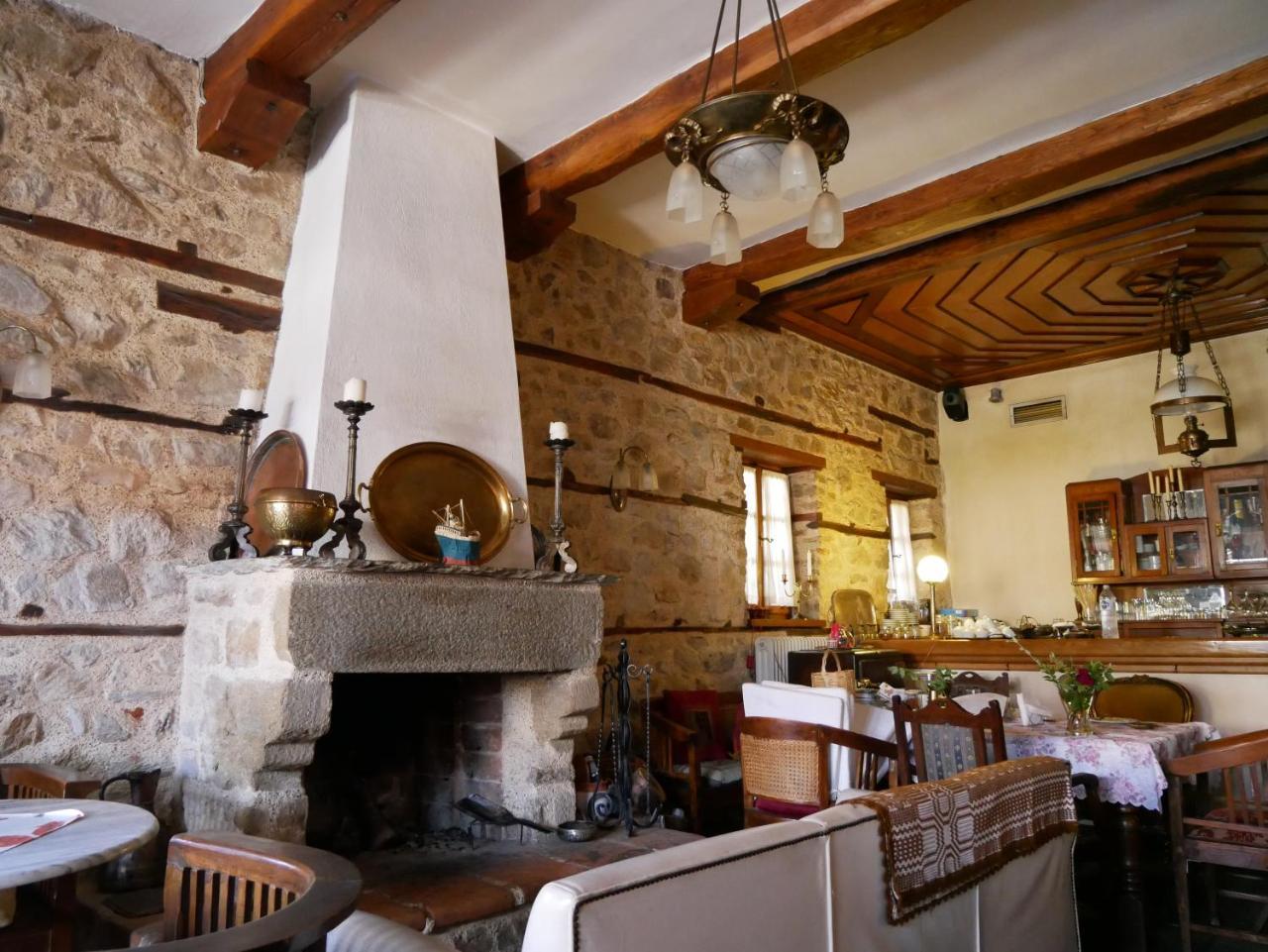 Oikia Alexandrou Traditional Inn Arnaía Exteriér fotografie